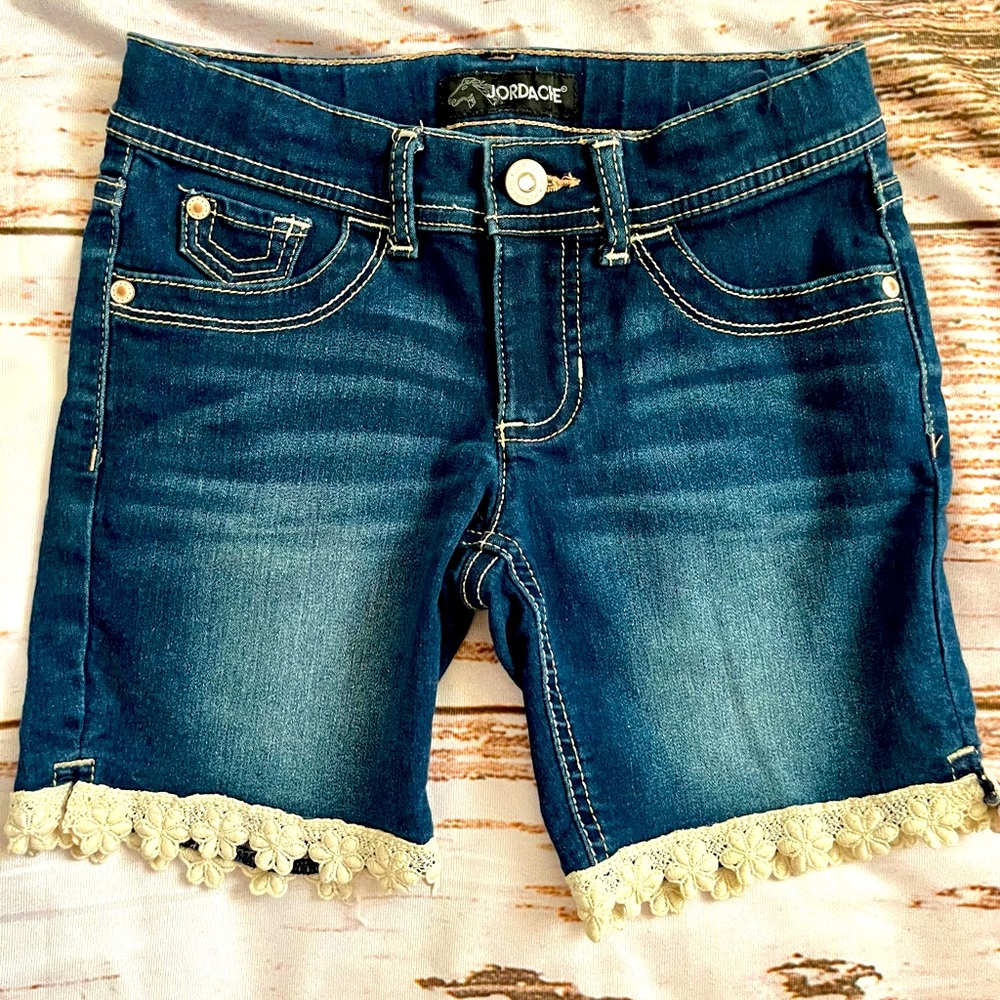 Jordache lace trimmed denim shorts